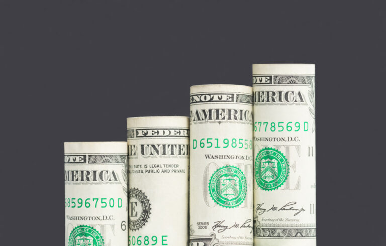 Dollar Gains from Its Peers’ Problems