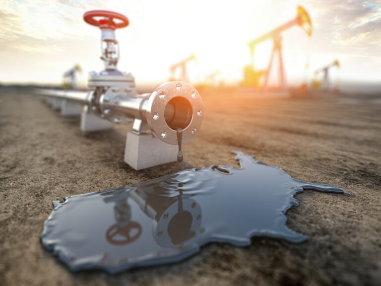 Brent-WTI Spread Collapse Signals Shift from War Premium to Supply Breakdown