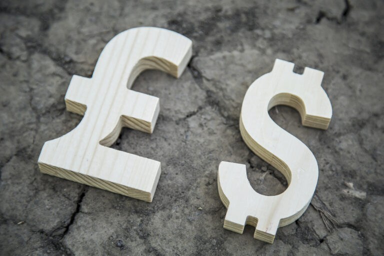 Dollar Firm as Sticky Inflation Lifts Fed Expectations, Sterling Hit by UK Leadership Crisis