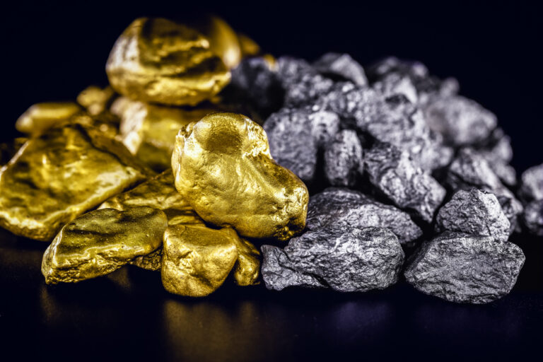 Gold and Silver Rejected Key Resistance, 4,000 and 60 at Risk If Fed Hikes Twice