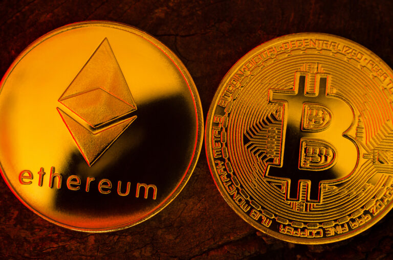 Trump Sparks Crypto Acceleration as Treasury Buybacks Add Fuel to Bitcoin and Ethereum