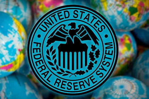 Federal Reserve Chair Powell is optimistic about US economy but warns of disinflation risks